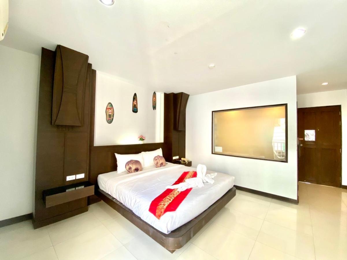 Ostello One World One 2 *