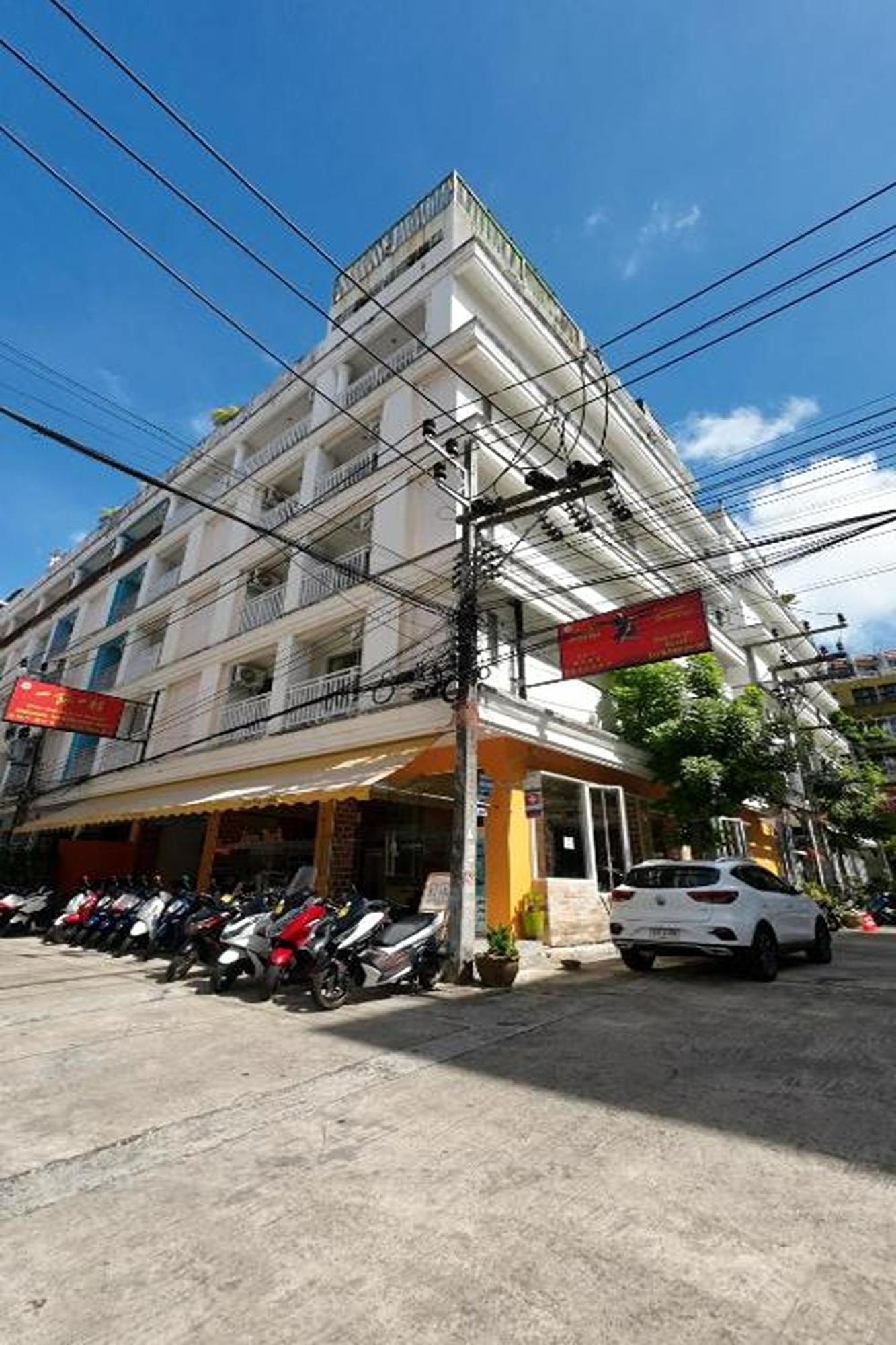 Ostello One World One 2 Patong